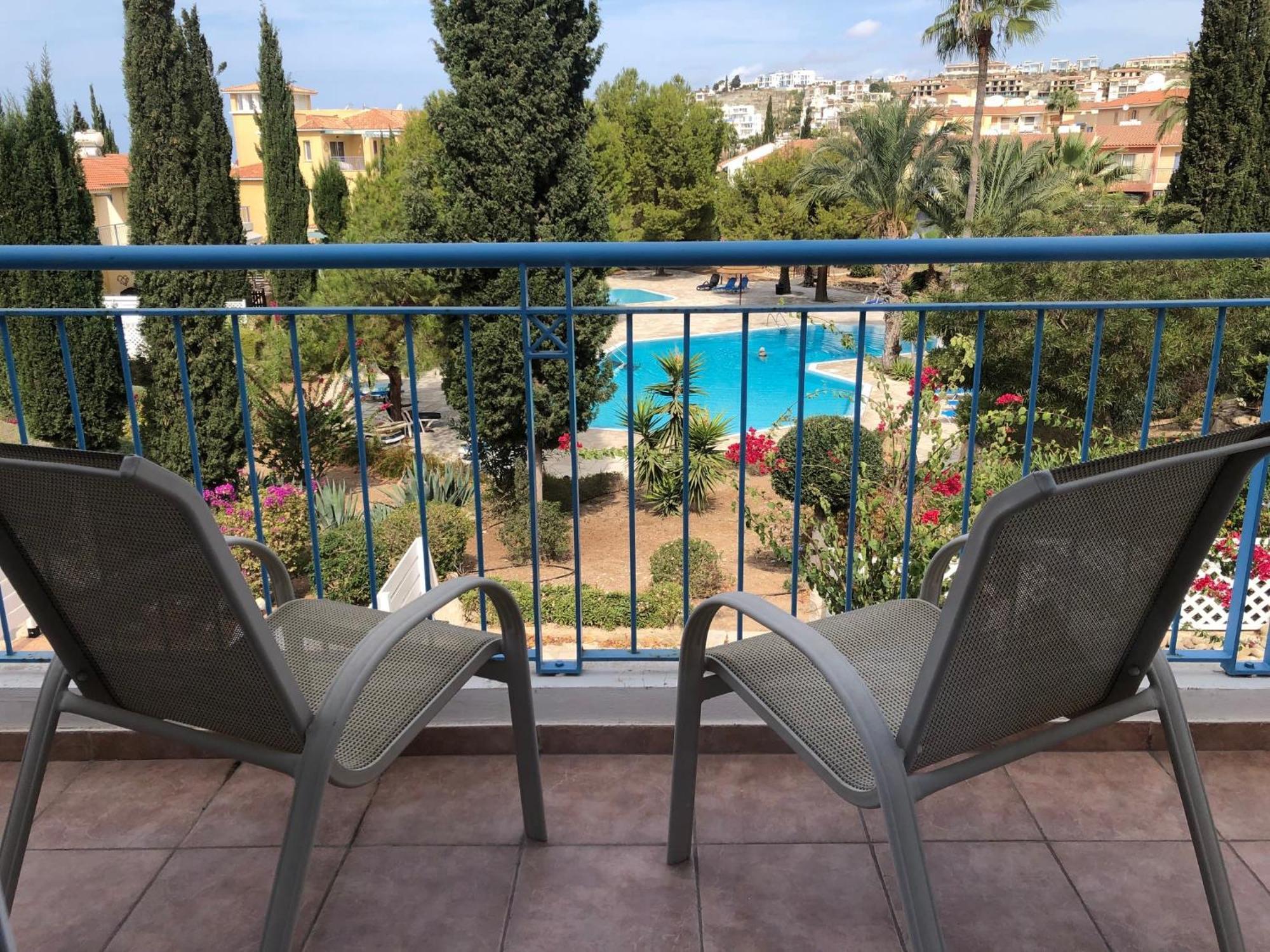 Regina Gardens - Spacious 3 Bed, 2 Bath Maisonette Pafos Dış mekan fotoğraf
